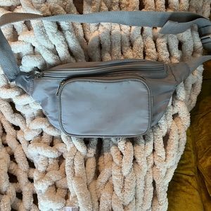 Gently used waterproof Fanny pack